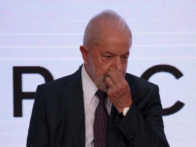 Decepcionada, frente ampla faz acusações contra Lula