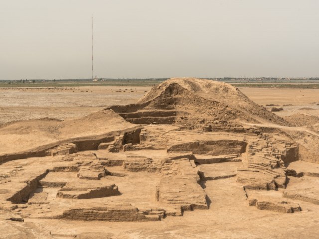 Arqueólogos descobrem palácio sumério no Iraque