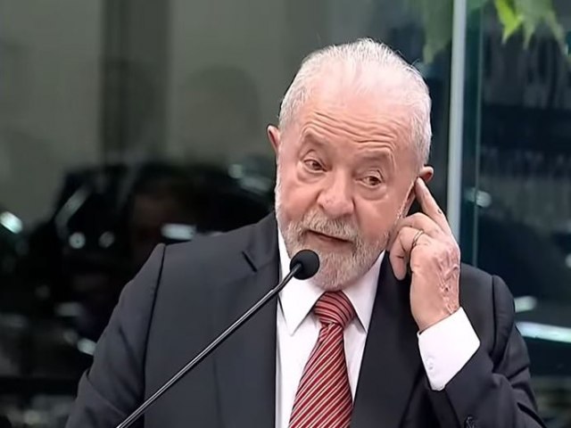 Vídeo de Lula viraliza: Banheiro unissex saiu da cabeça de Satanás