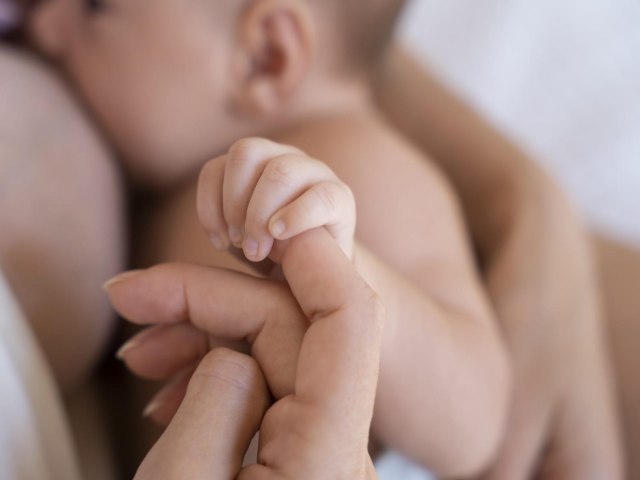 Semana Mundial da Amamentao refora necessidade de cuidados com a sade ssea dos bebs