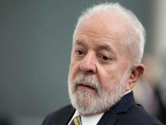 Pedido de impeachment de Lula tem adesão de deputados de partidos da base do governo; veja lista