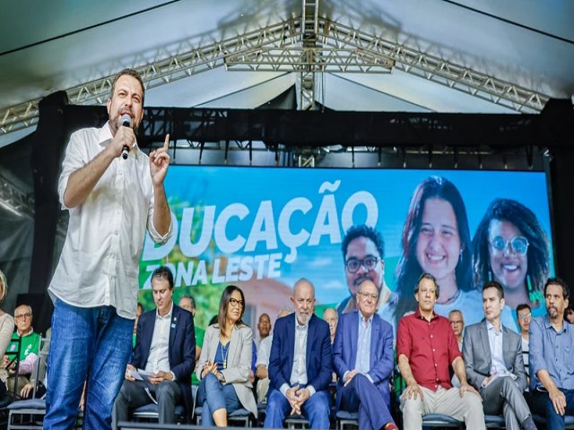 Evento de Lula em So Paulo vira palanque para Guilherme Boulos