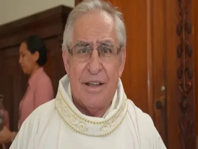 Juazeiro do Norte decreta luto oficial de tr�s dias ap�s morte de Frei Barbosa