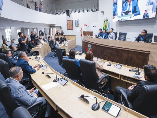 C�mara de Juazeiro do Norte debate Zona Azul, infraestrutura urbana e sa�de p�blica
