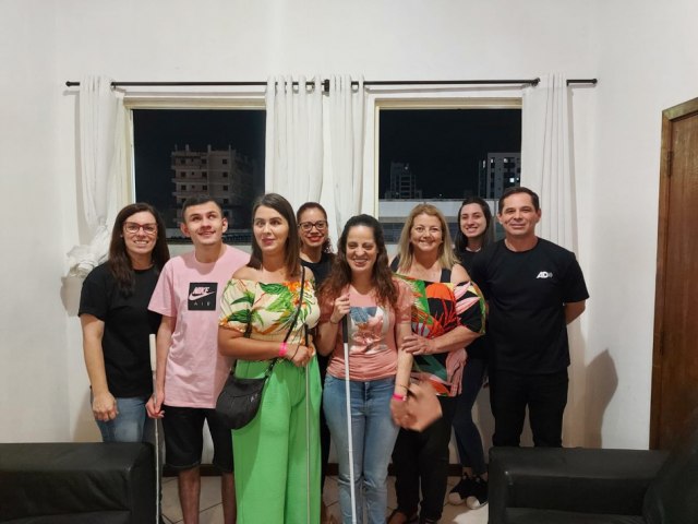 Desfile com audiodescrio encanta deficientes visuais que prestigiaram o evento