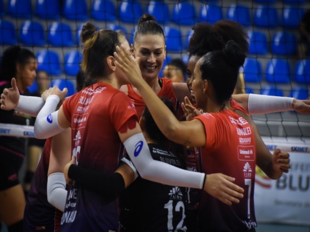 Bluvolei vence na estreia da Superliga B de vlei feminino