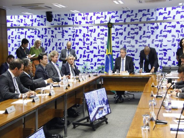 Lderes vo discutir postura dos parlamentares no Plenrio e nas comisses