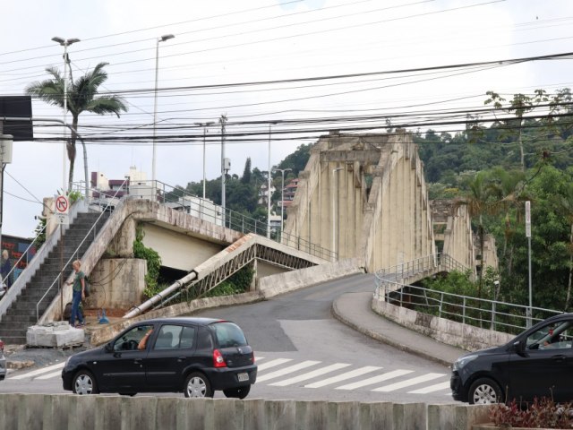 Obra de revitalizao da Ponte dos Arcos deixa acesso interrompido no fim de semana