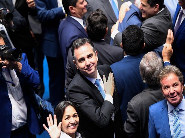 Rodrigo Pacheco vence eleio e continuar no comando do Senado