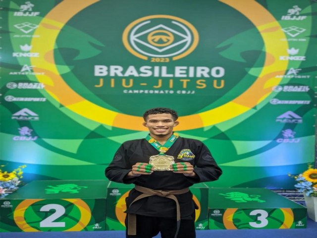 Atleta de Jiu-Jitsu de Blumenau  campeo brasileiro em Barueri