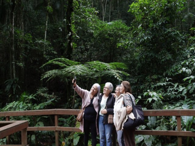 Idosos da Pr-Famlia visitam Parque So Francisco