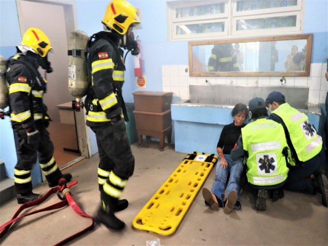 Simulado de evacuao s unidades de ensino ocorre nesta tera-feira