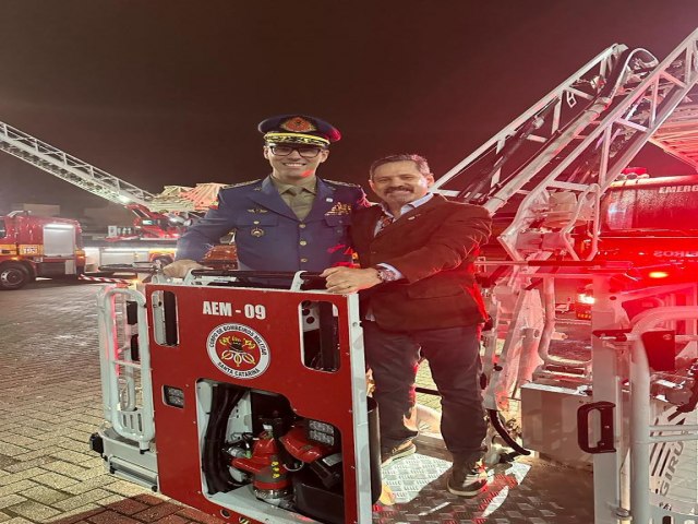 Blumenau  contemplada com novo equipamento para bombeiros militares