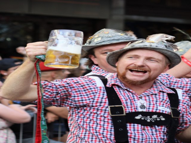 Oktoberfest volta a movimentar Blumenau a partir desta quarta-feira, dia 4