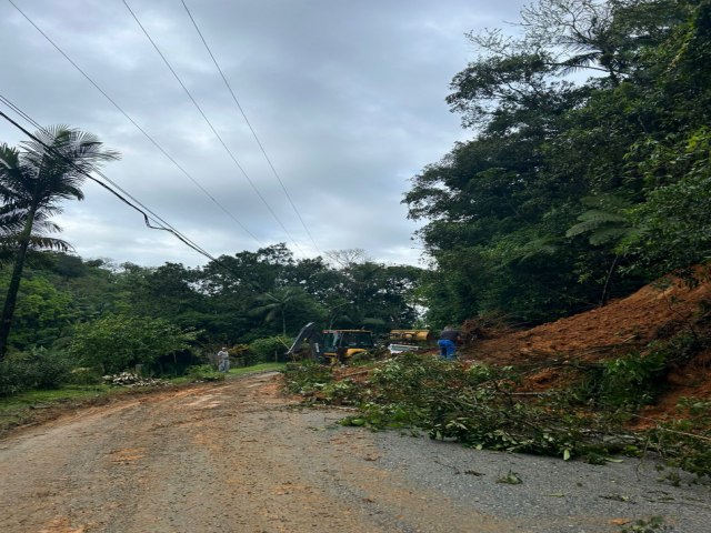 Vila Itoupava faz mutiro de manuteno e limpeza de vias