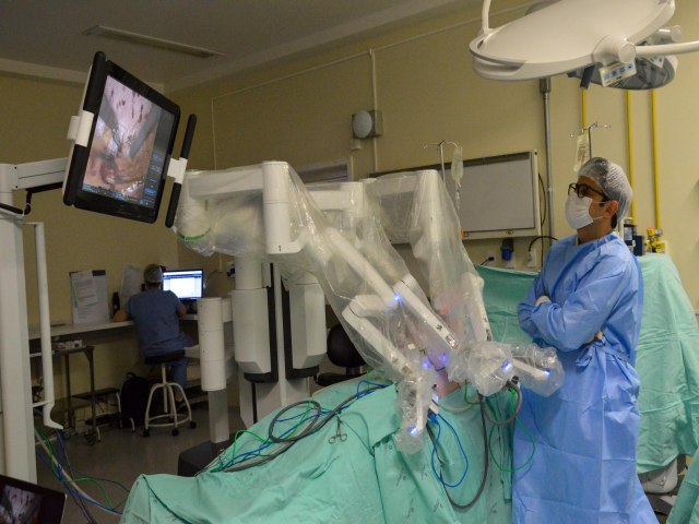 Hospital Santa Isabel traz novo rob-cirurgio para Blumenau