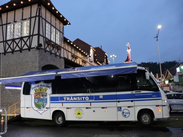 Oktober Segura orienta cerca de 600 pessoas durante a 38 Oktoberfest