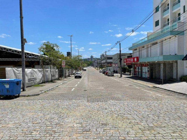 Parte da Rua Alberto Stein  liberada para o trnsito nesta tera-feira, dia 7