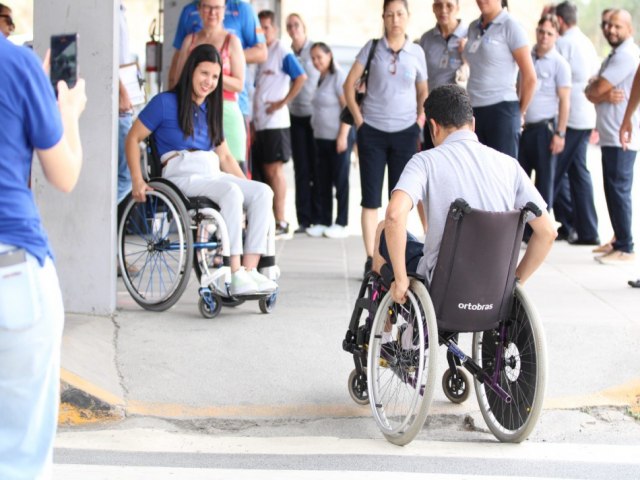 Mais de 100 pessoas participam de capacitao no transporte coletivo para atender pessoas com deficincia