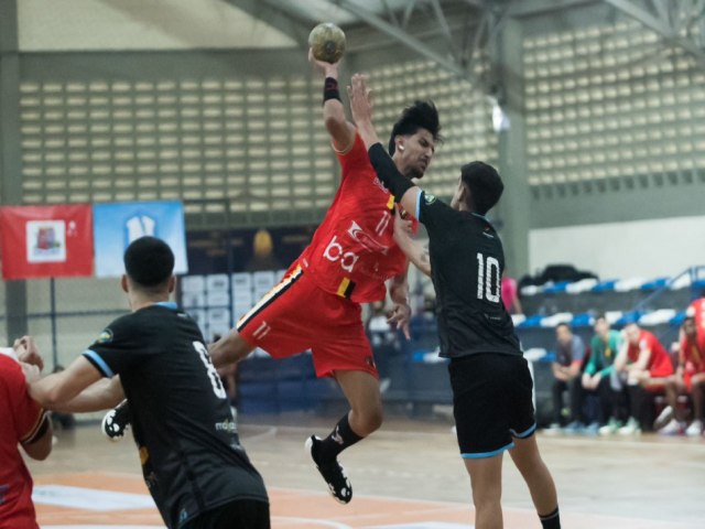 Handebol masculino participa do Campeonato Brasileiro Jnior no Ginsio do Sesi