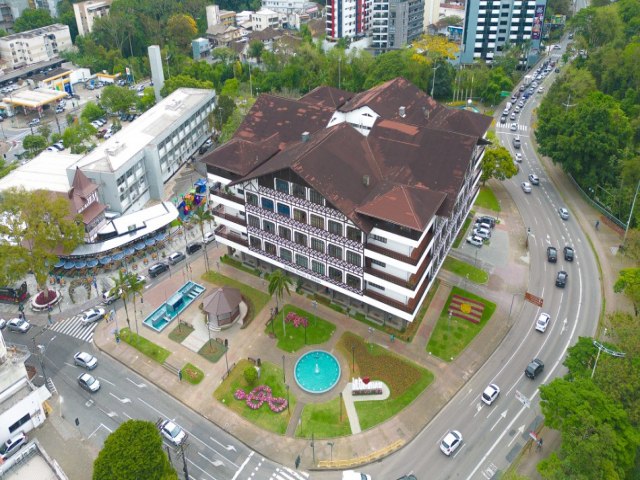 Confira como fica o trnsito e o transporte coletivo no Rveillon de Blumenau