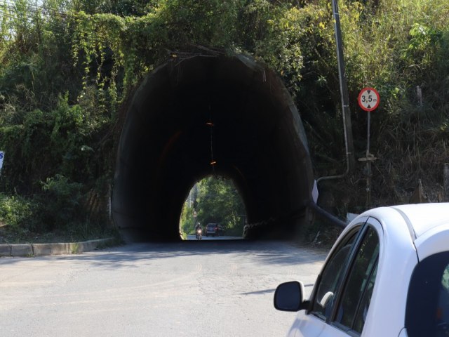 Obras na BR-470 alteram o trnsito na Rua Samuel Morse