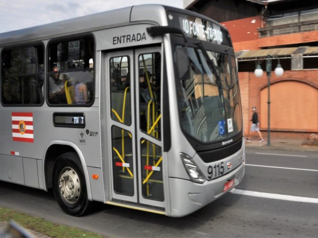 Linhas 401 e 501 tm itinerrio alterado devido s obras na Ponte Desembargador Pedro Silva.