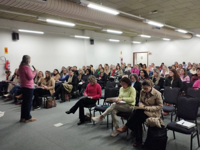 Diretores da Educao Infantil participam da penltima formao do ano