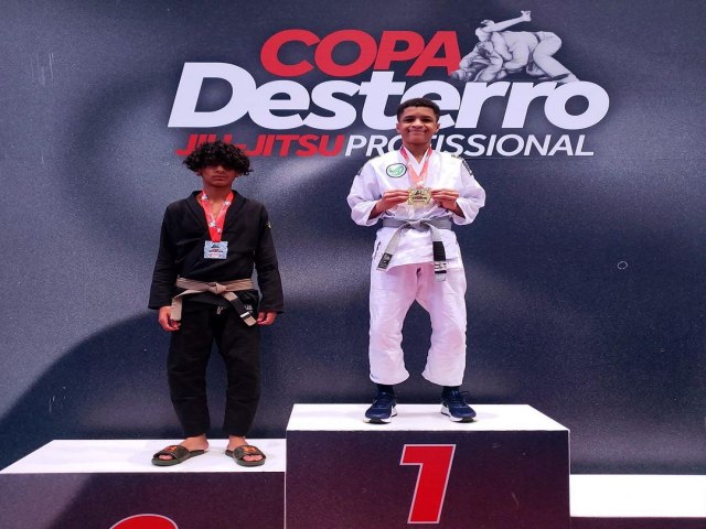 Atleta bolsista do Jiu Jitsu  destaque em competio nacional