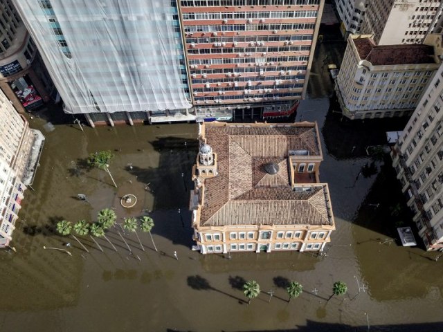 Medida provisria abre crdito para reparo de danos a rgos pblicos causados por enchentes no RS