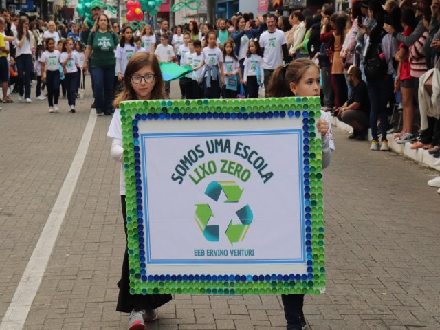 Escola de Gaspar  a segunda de Santa Catarina a receber certificao Lixo Zero