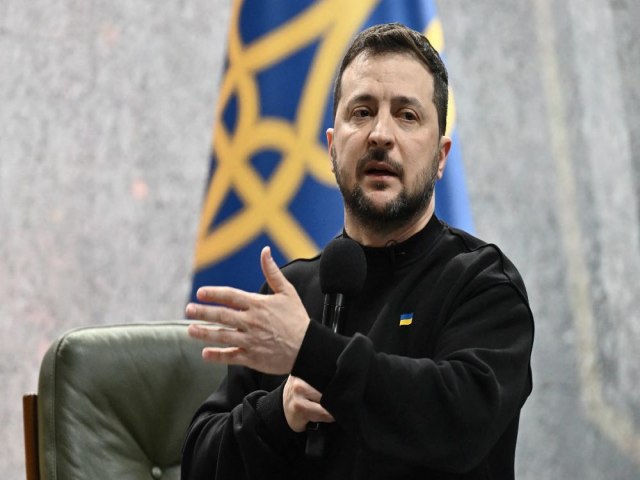 Ucrnia negocia armas de longo alcance com os EUA, diz Zelensky