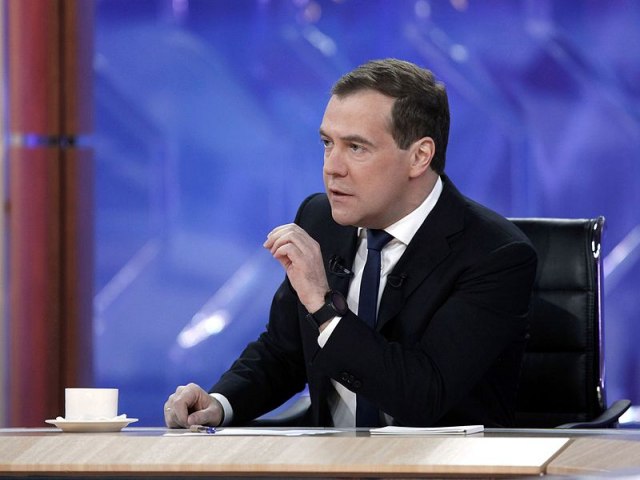 Medvedev diz que Rssia pode usar armas nucleares se reao for bem-sucedida