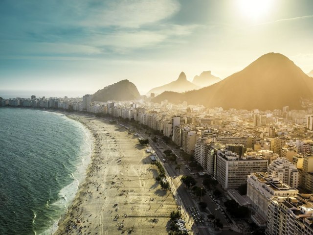 Passagem de frente fria terá chuva e queda de temperatura no Rio
