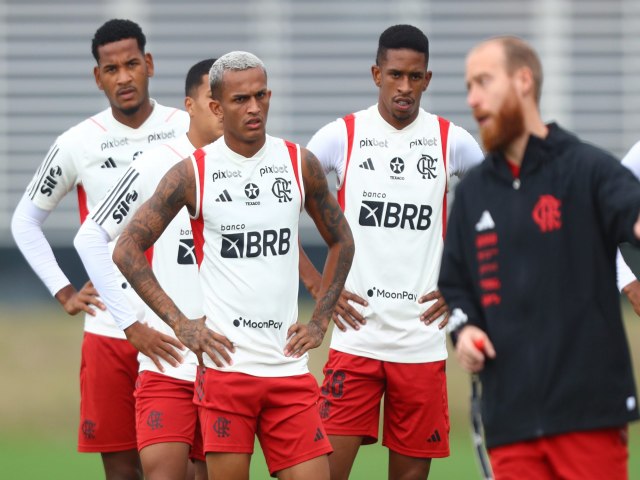 Preparador do Flamengo estreia com muita exigncia em treino