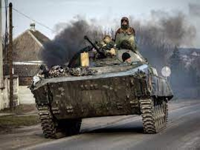 Ucrânia cria réplicas baratas de armas para enganar Rússia com contra-ataque; entenda