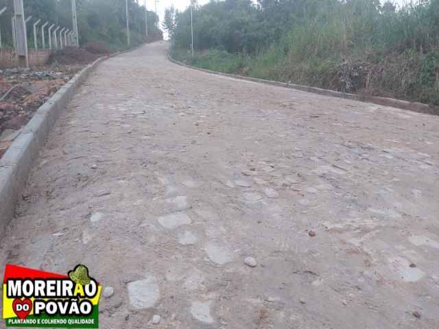 Moradores do Assentamento El Shaday aps muita luta terminam as obras da ladeira de acesso a comunidade