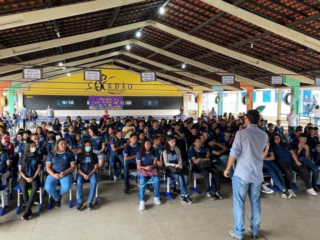 Prefeitura de Teresina lana o projeto educacional Semana da gua