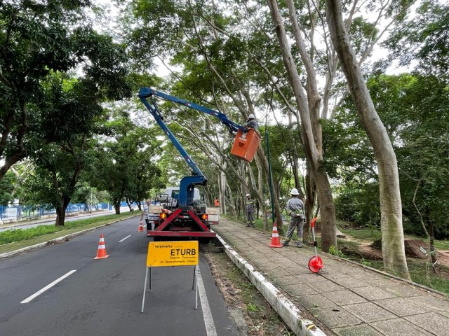 Prefeitura de Teresina inicia ampliao da iluminao pblica na avenida Maranho