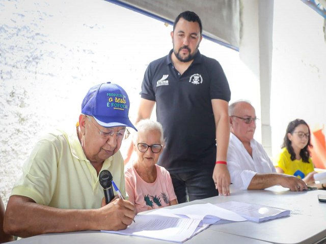 Prefeito Dr. Pessoa autoriza regularizao fundiria para mais de 500 famlias do residencial Jardim Europa