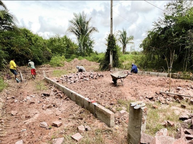 Em Teresina, a SAAD Sudeste inicia construo de calamentos em oito bairros da regio