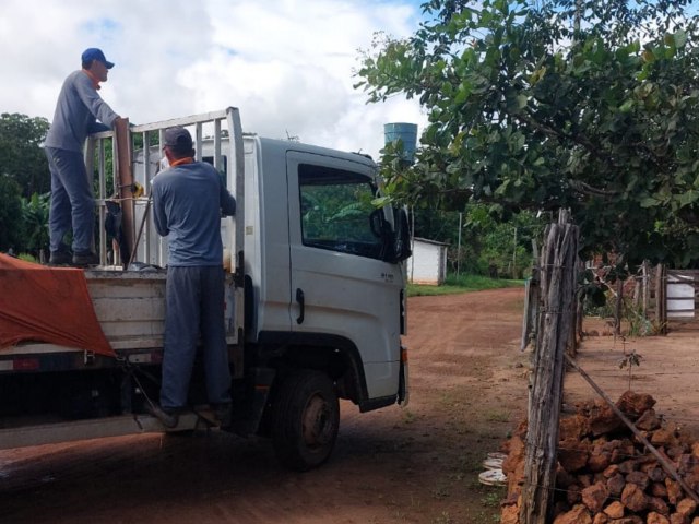 Saad Rural intensifica aes de coleta de lixo em vrias comunidades rurais da grande Teresina.