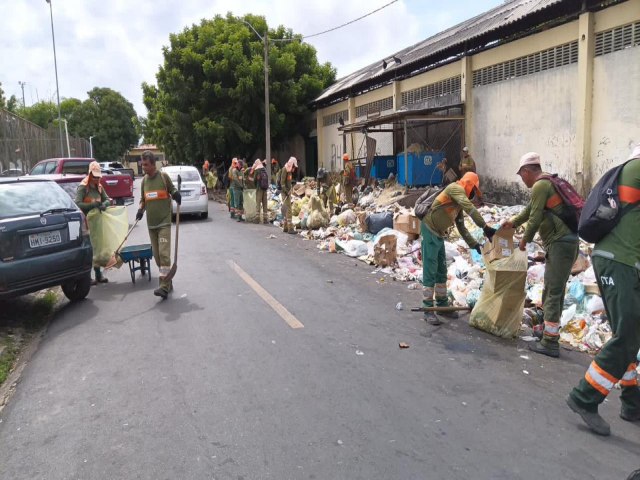 Prefeitura de Teresina intensifica aes de limpeza pblica em toda a cidade aps fim de greve dos garis