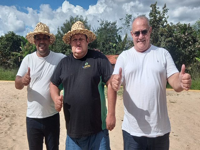 Vereadores Enzo Samuel e Antnio Jos Lira visitam o Assentamento El Shaday com Moreiro do Povo