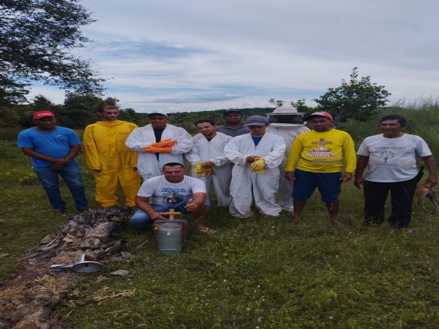 BENEDITINOS: Prefeitura realiza curso de Apicultura Bsica em Assentamento de Beneditinos