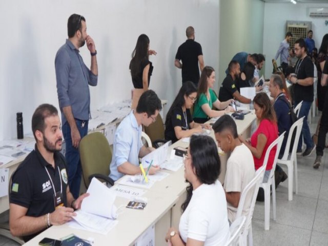 Secretaria de Segurana Pblica inicia devoluo de celulares recuperados em Teresina