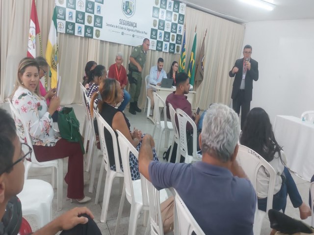 Diretoria de Segurana Comunitria da SSP/PI promove encontro com lideranas comunitrias.