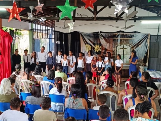  Escola Municipal Planalto Ininga encerra com Dramatizao teatral as atividades