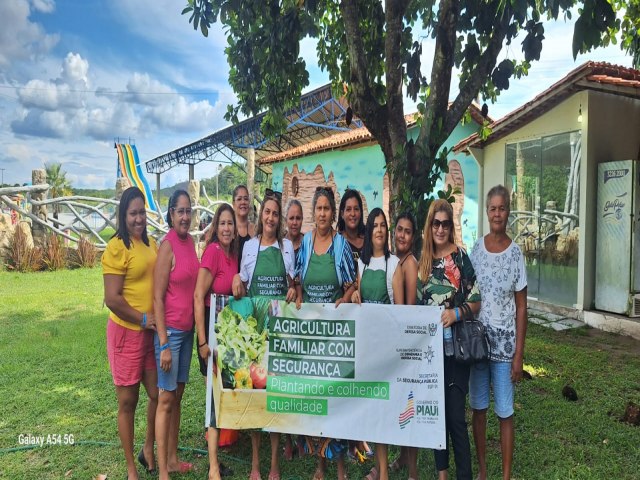 Coordenao de Articulao Social Rural da SSP/PI promove confraternizao com produtoras rurais.