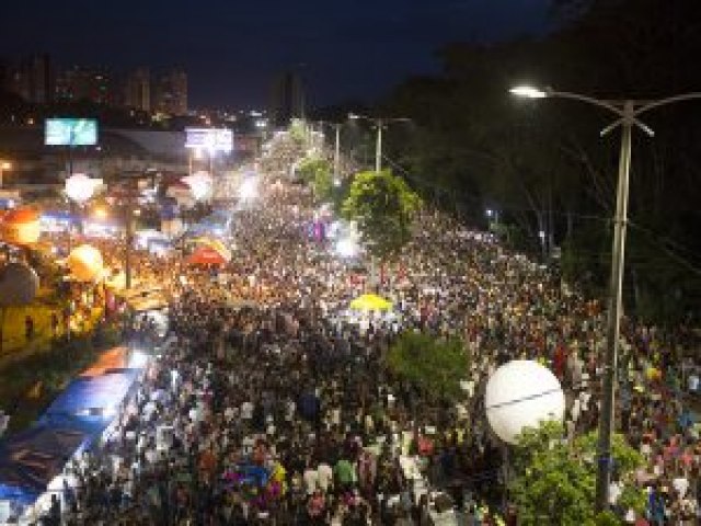 Ricardo Chaves  atrao nacional que vai arrastar multido no corso de Teresina neste final de semana